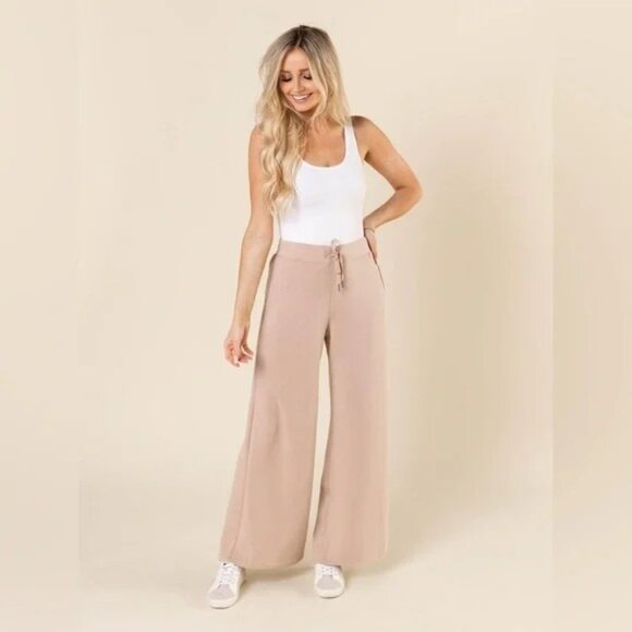 SPANX Pants - Spanx AirEssentials Womens Large Drawstring Cropped Wide Leg Lounge Pants Fawn
